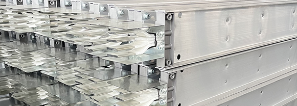 低壓封閉型母線槽的接地設(shè)計(jì)和絕緣保護(hù)